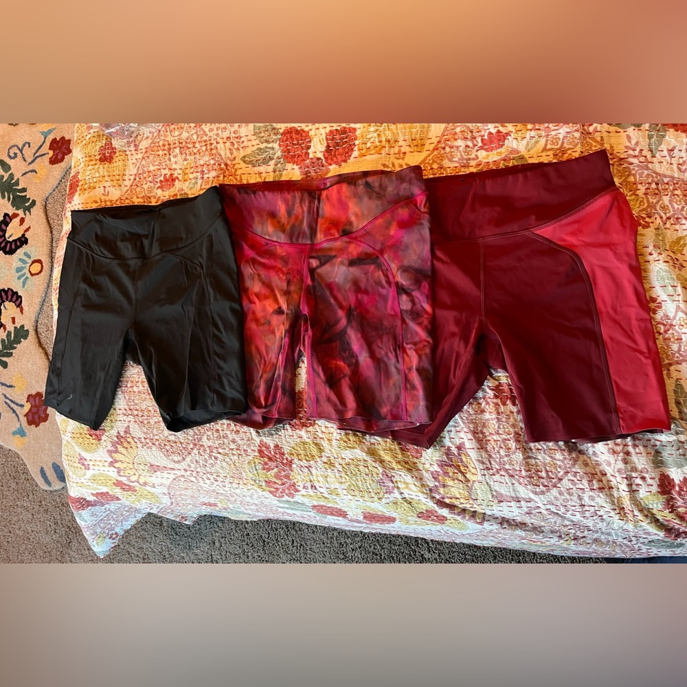 Women’s Janji Shorts lot of 3. Size medium.